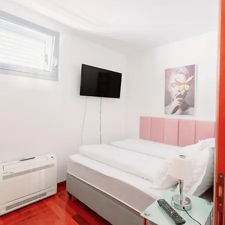 Apartment With Wifi - 22773 *